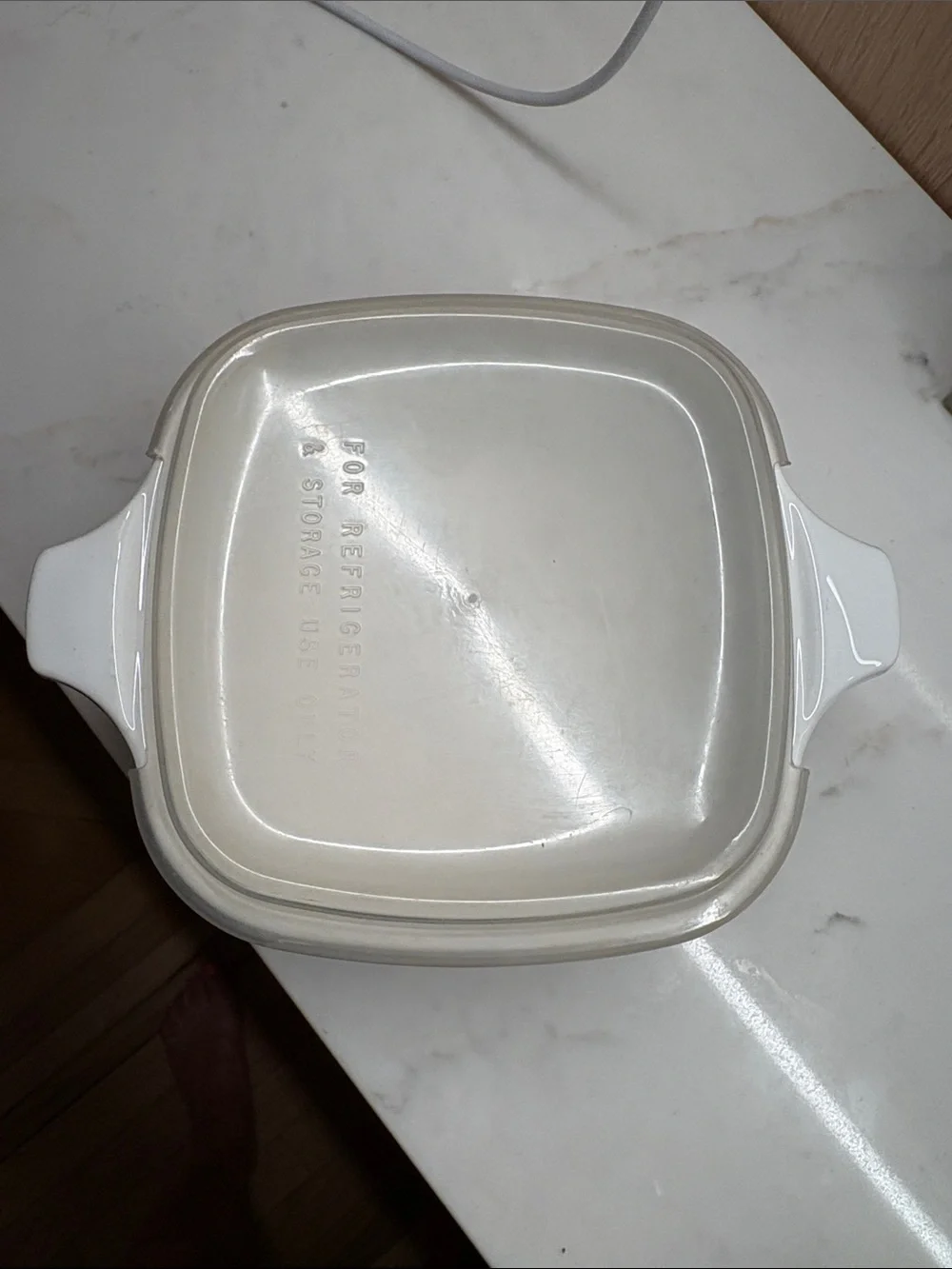 VINTAGE CORNING W PLASTIC TOP